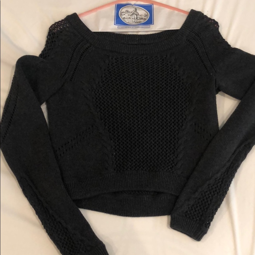 Lululemon grey cropped sweater